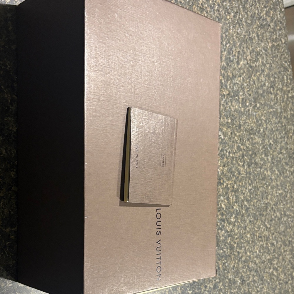 Louis Vuitton Elegant Black Peep-Toe Heels - Picture 5 of 5